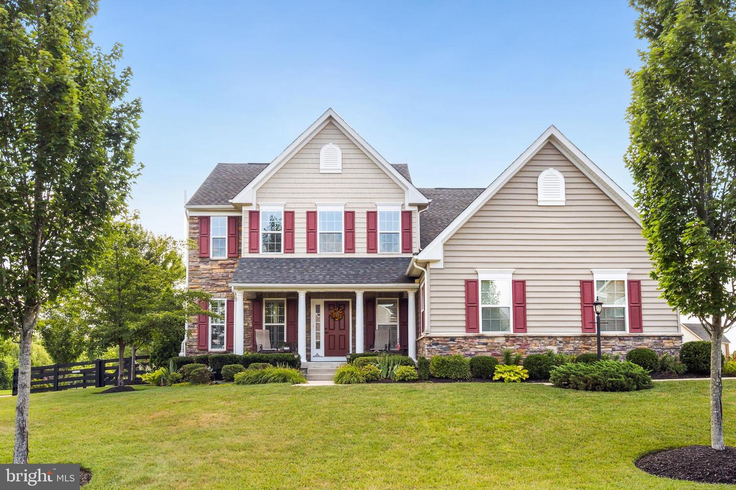 26696 Gayfeather Drive, Chantilly