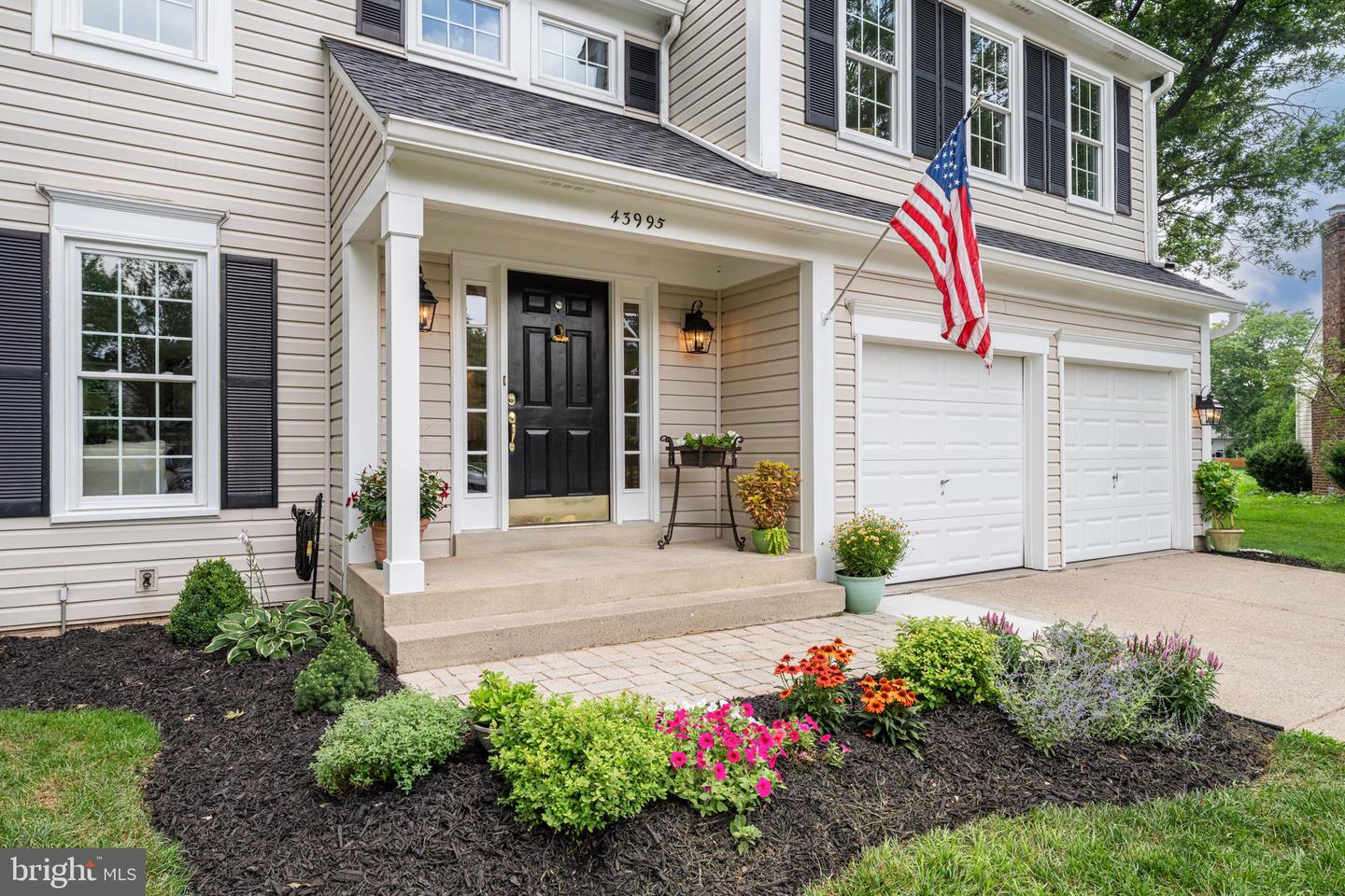 43995 Urbancrest Court, Ashburn
