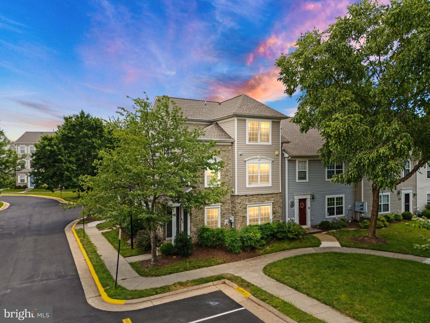 43573 Patching Pond Square, Ashburn