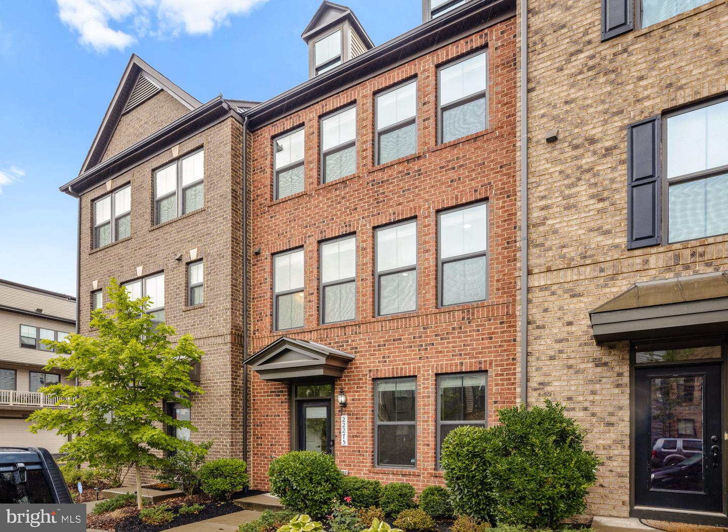 22275 Sims Terrace, Ashburn