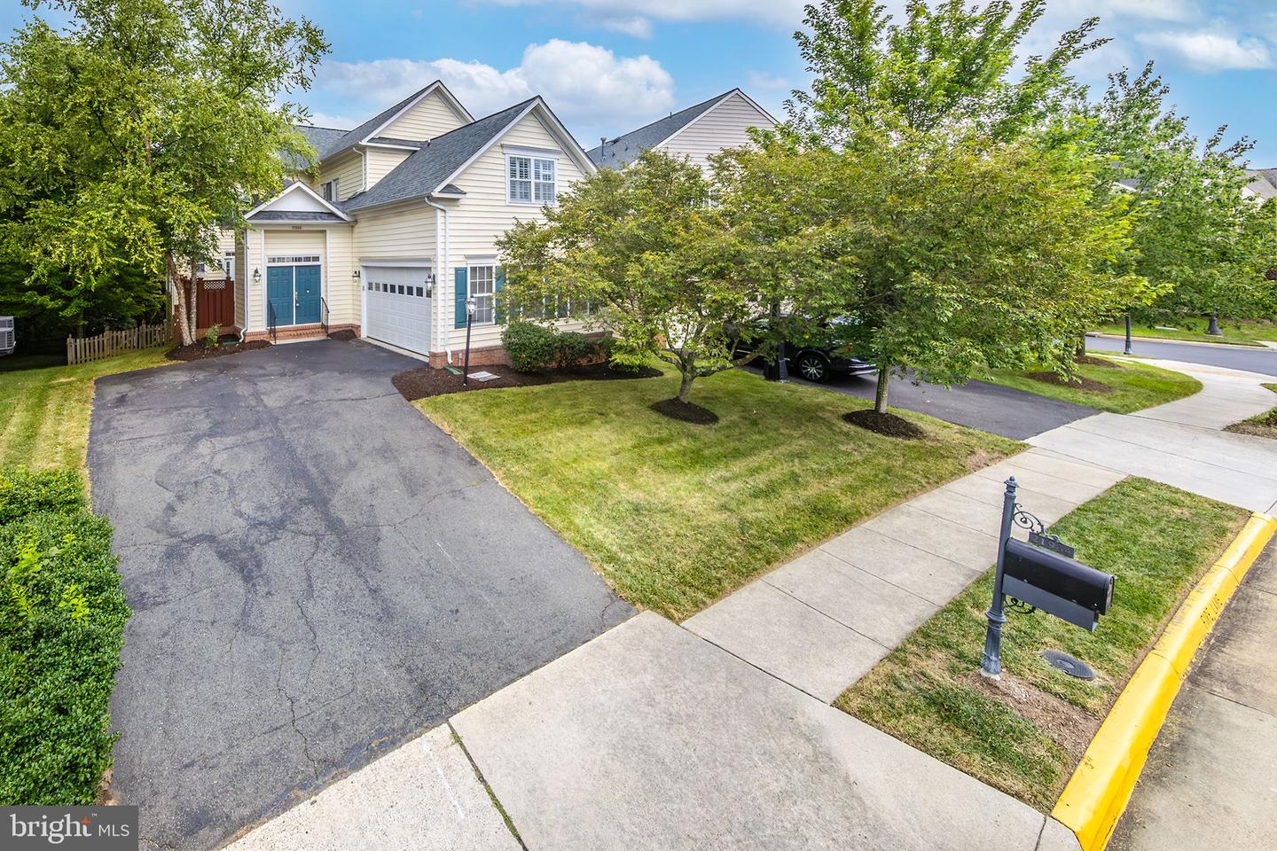 21934 Windover Drive, Broadlands