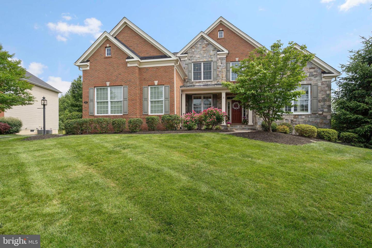 41517 Deer Point Court, Aldie