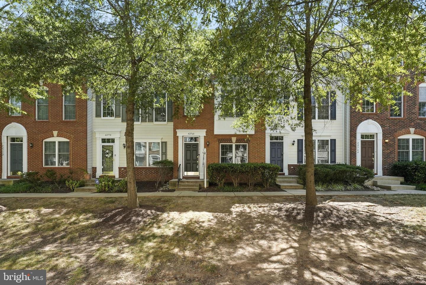 42768 Kearney Terrace, Chantilly