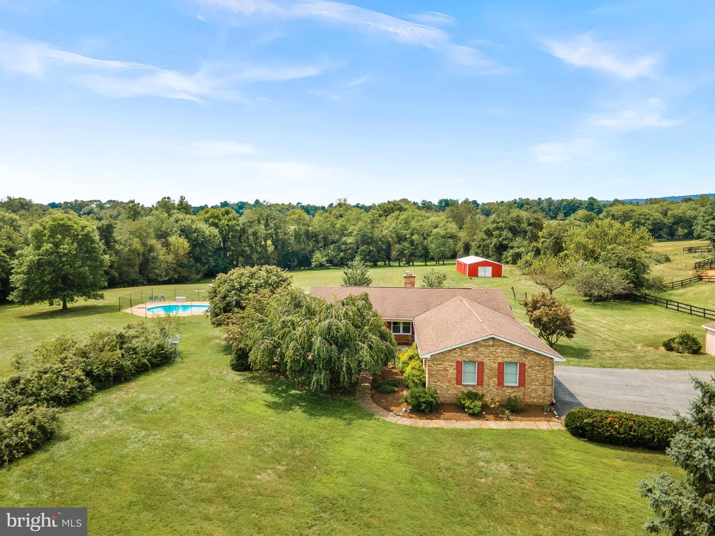 12821 Milltown Road, Lovettsville