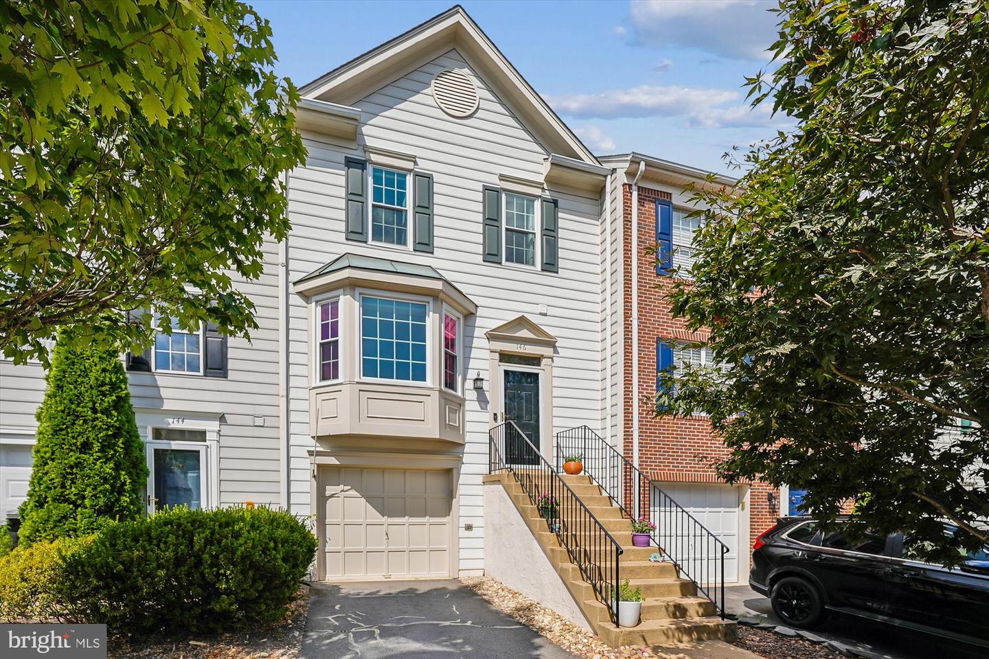 146 Hampshire Square SW, Leesburg