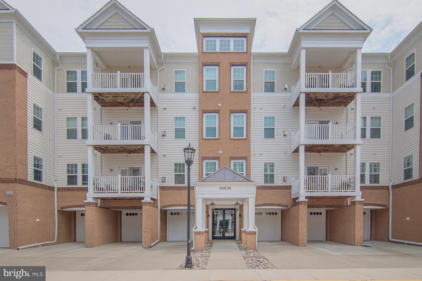 24636 Woolly Mammoth Terrace #401, Aldie