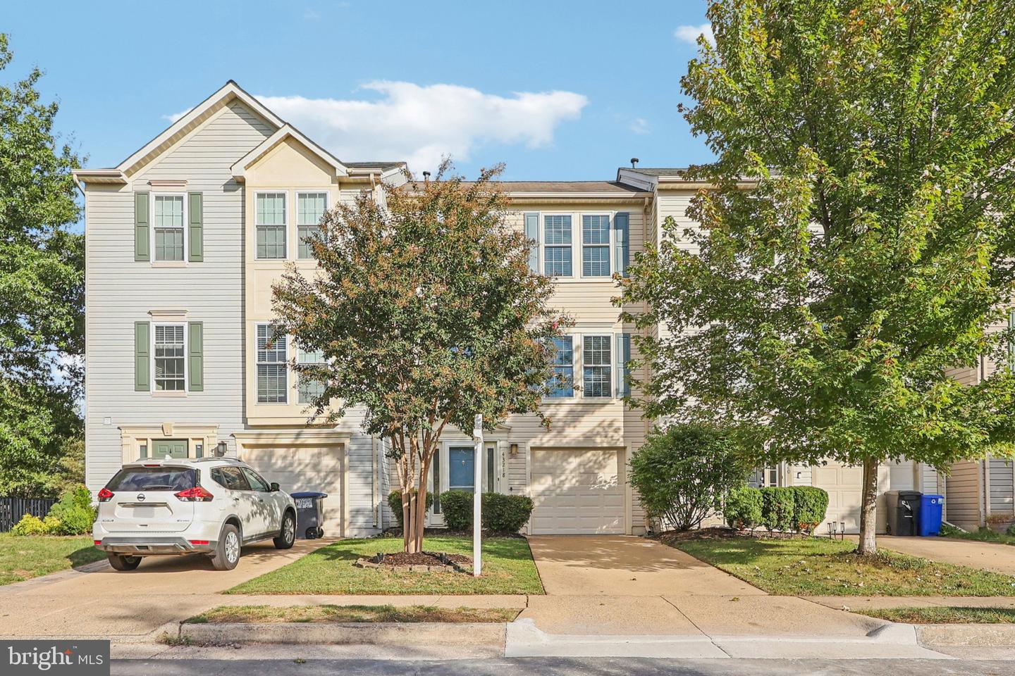 43218 Chokeberry Square, Ashburn
