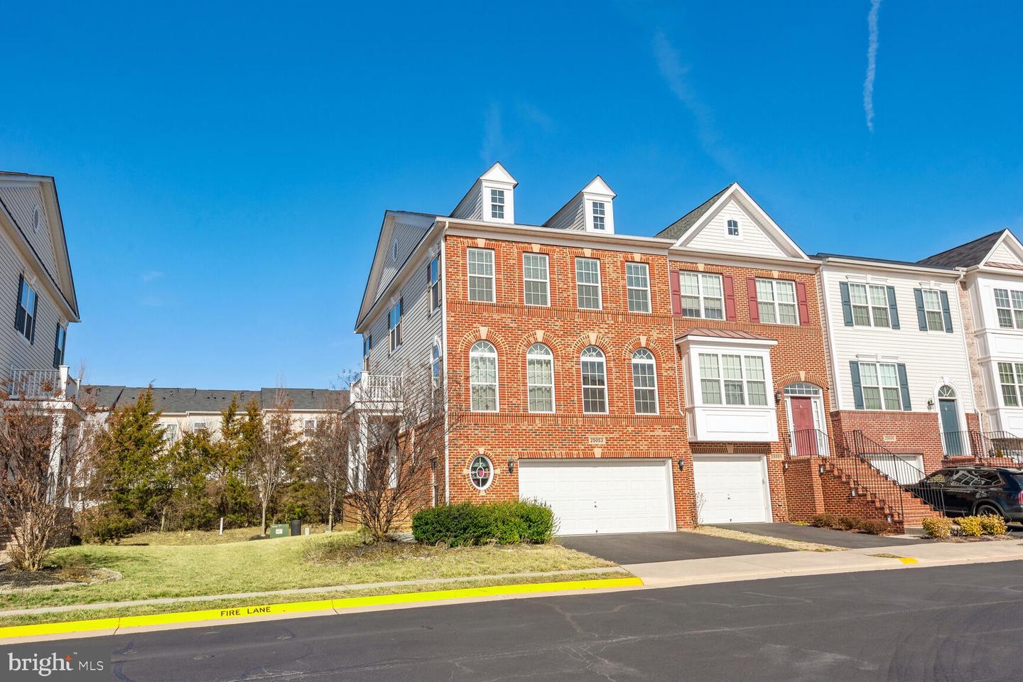 25053 Prairie Fire Square, Aldie