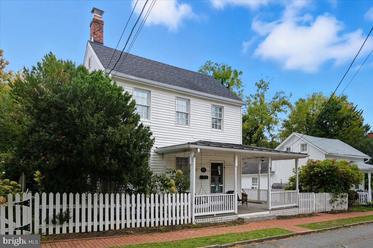 222 Wirt Street NW, Leesburg