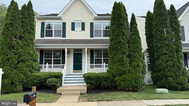 42721 Center Street, Chantilly