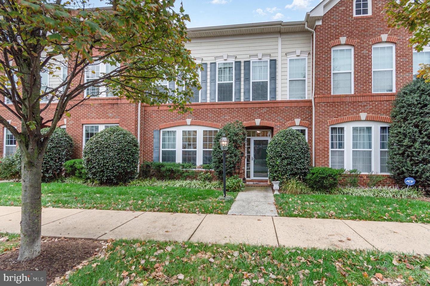 19477 Promenade Drive, Leesburg