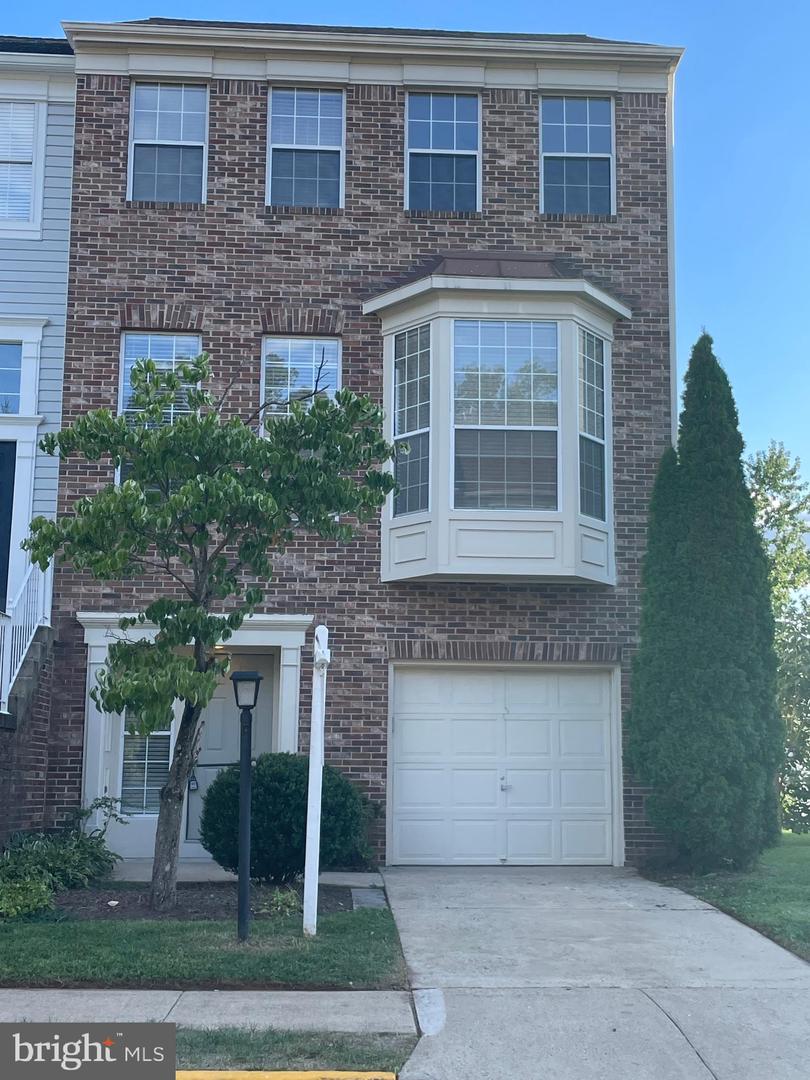 47692 Sandbank Square, Sterling