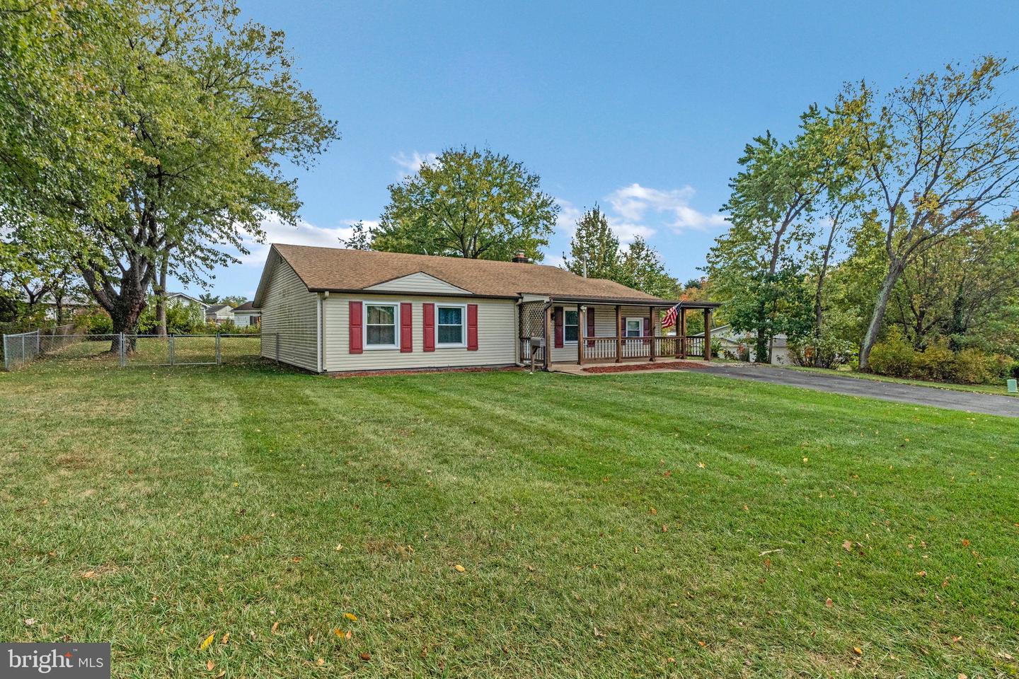 202 N Fir Court, Sterling