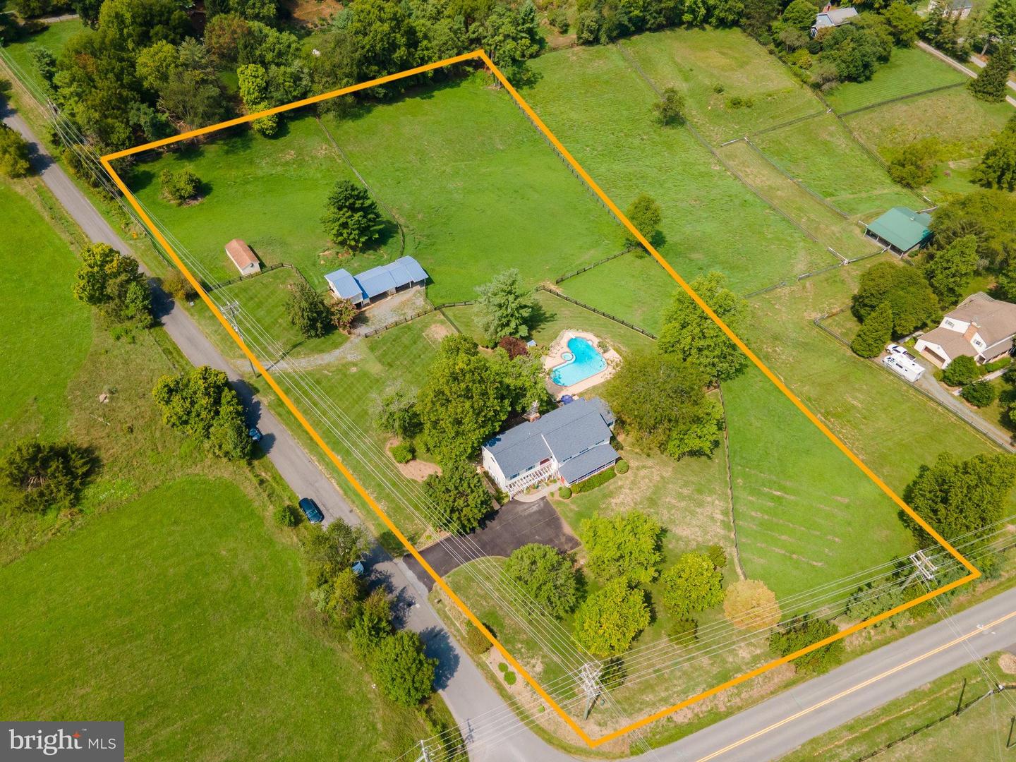 39704 Rickard Road, Lovettsville