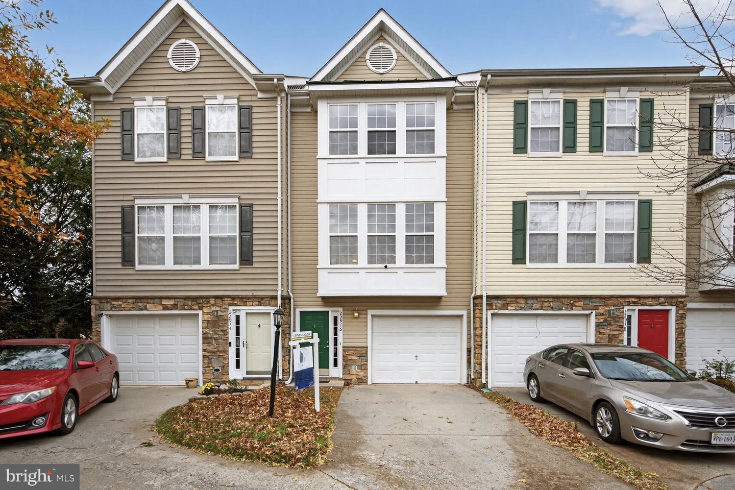 22976 Fontwell Square, Sterling