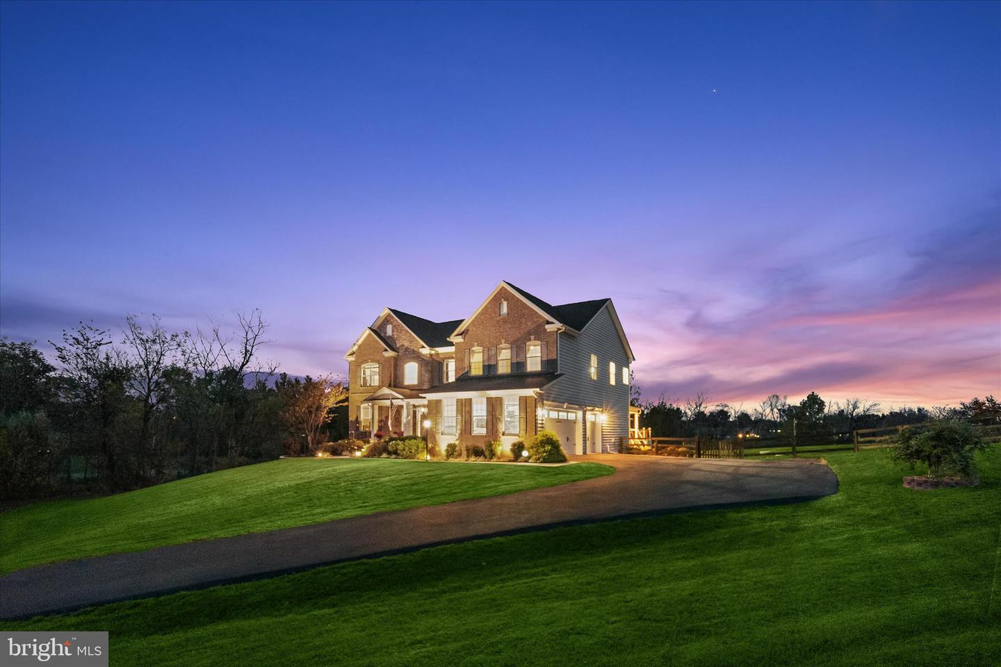 14840 Creek Point Court, Hillsboro