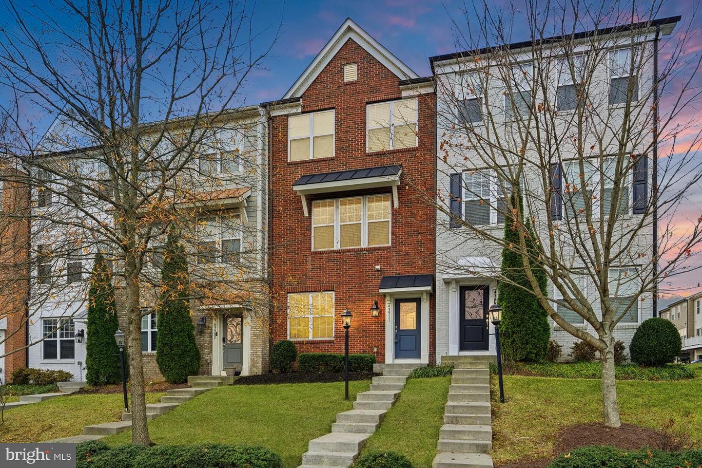 43911 Eastgate View Drive, Chantilly