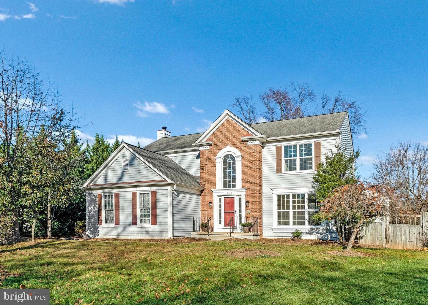 714 Clairmont Court NE, Leesburg