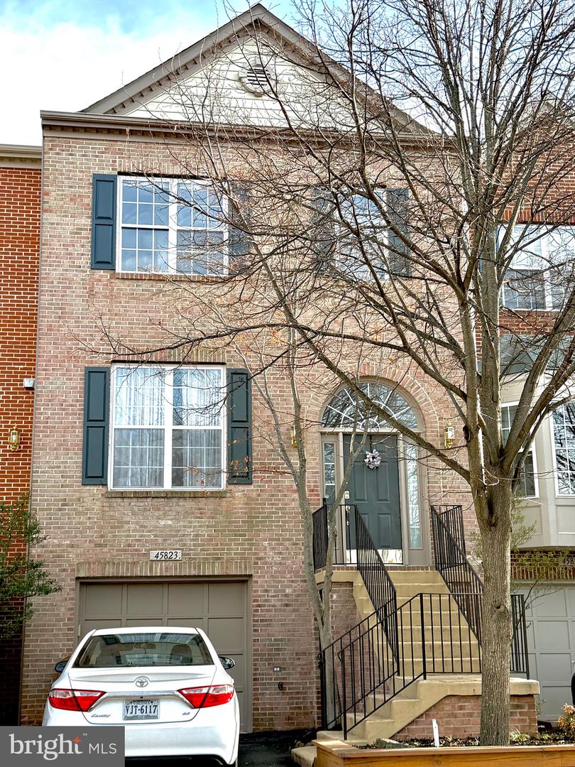 45823 Marlane Terrace, Sterling