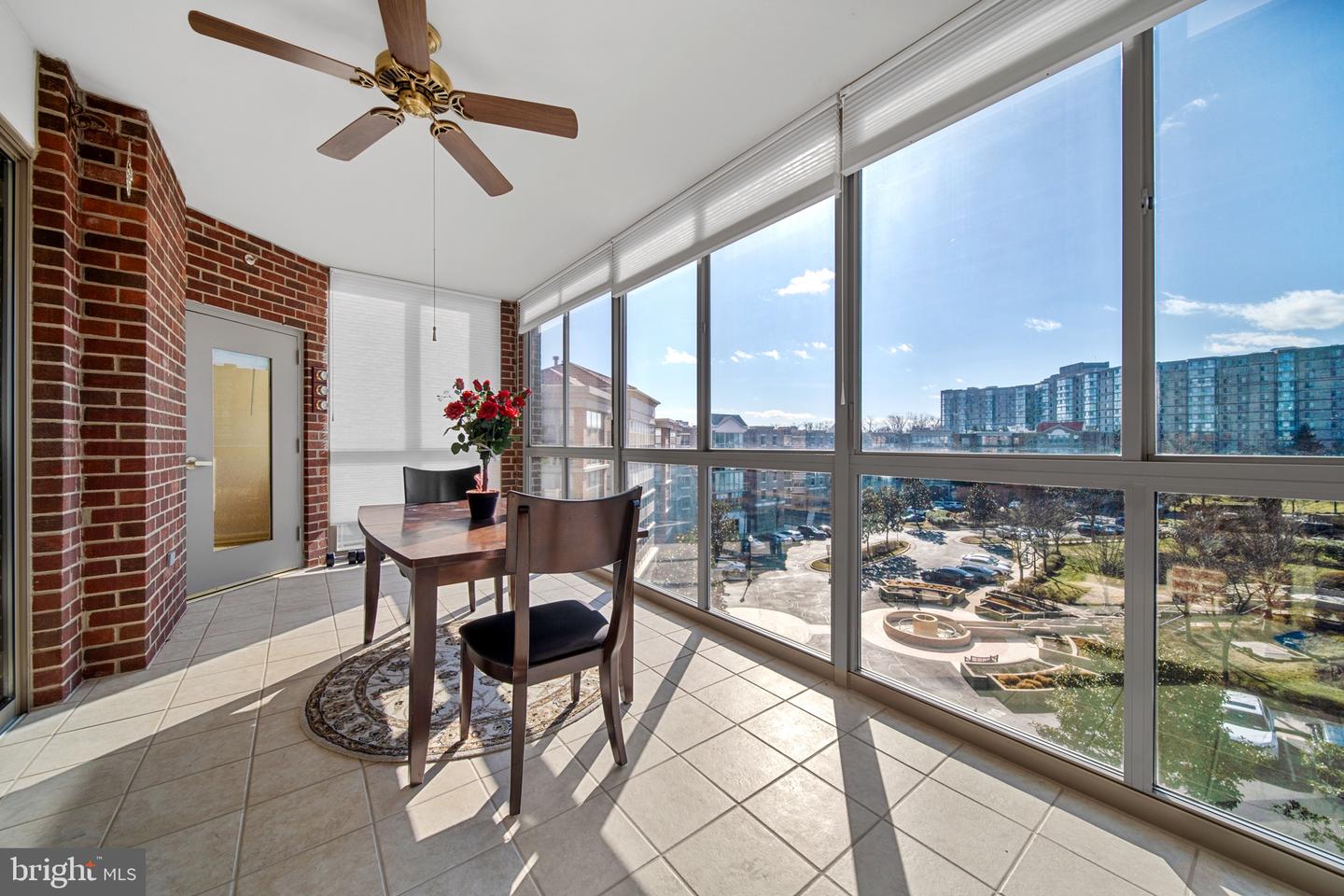 19360 Magnolia Grove Square #412, Leesburg