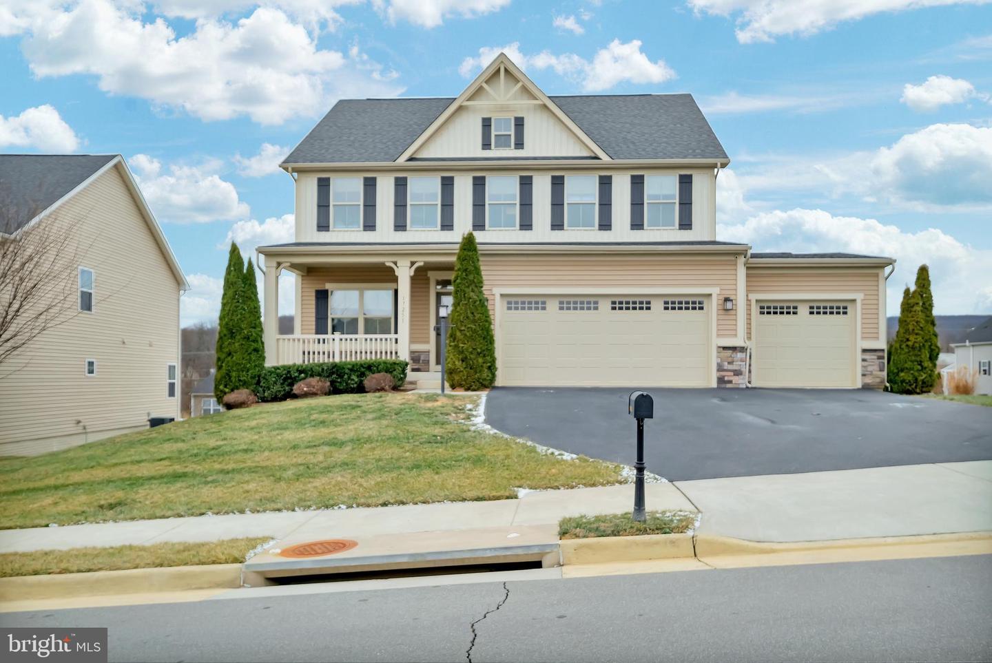 17251 Old Ingelside Drive, Round Hill
