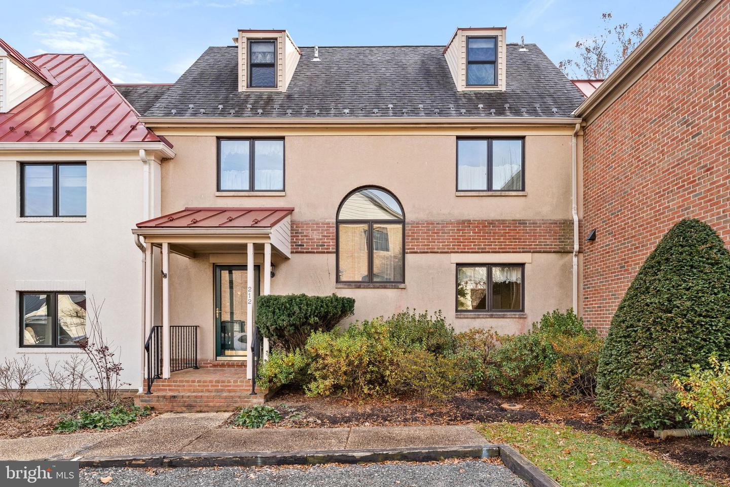 212 E Marshall Street, Middleburg