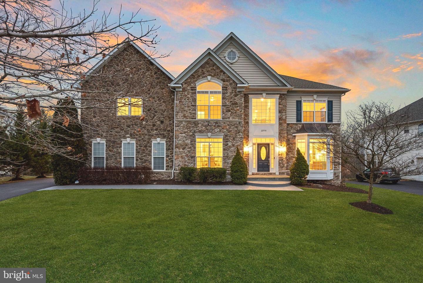 22558 Forest Run Drive, Ashburn