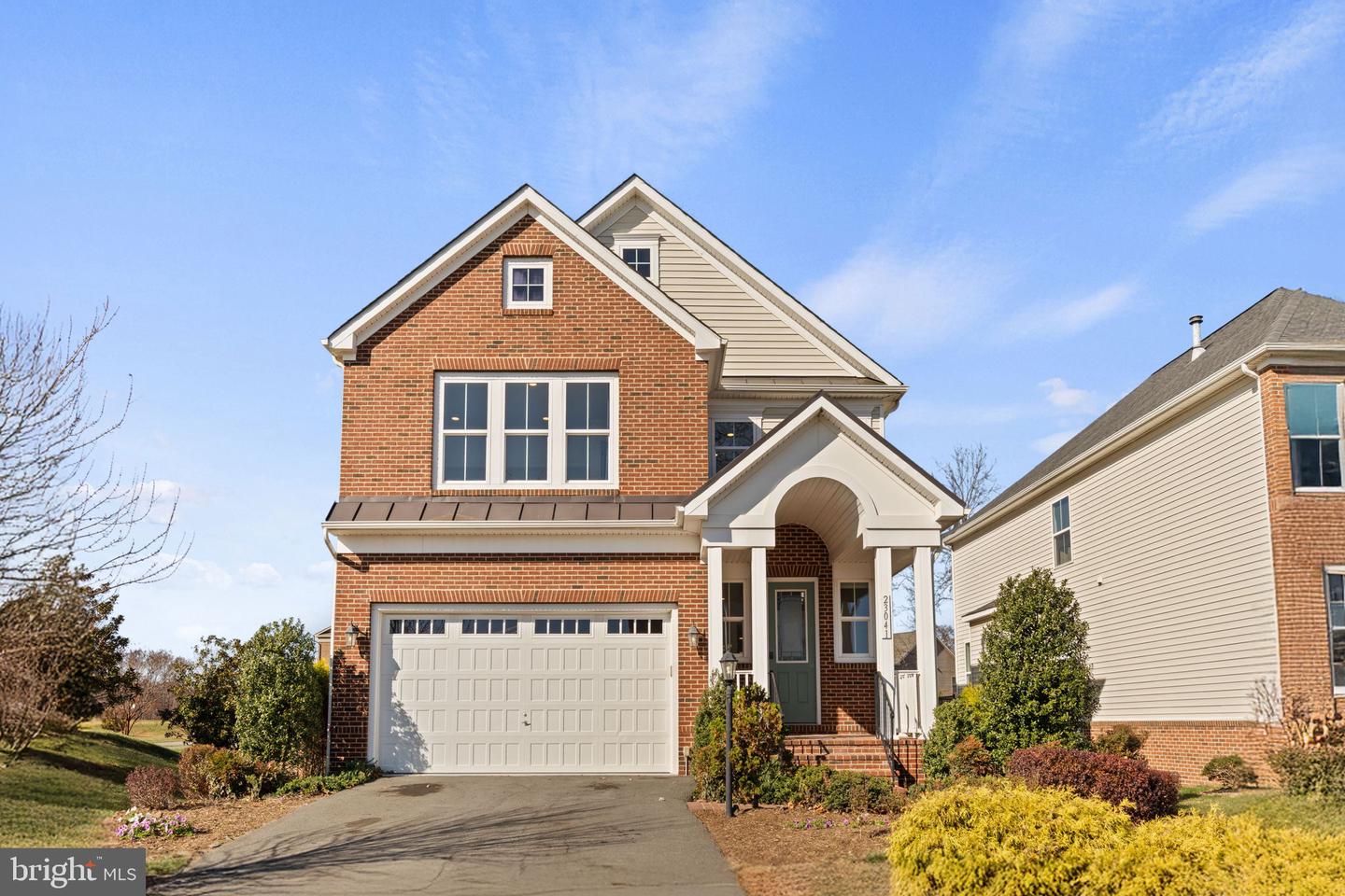 23041 Canyon Oak Court, Brambleton