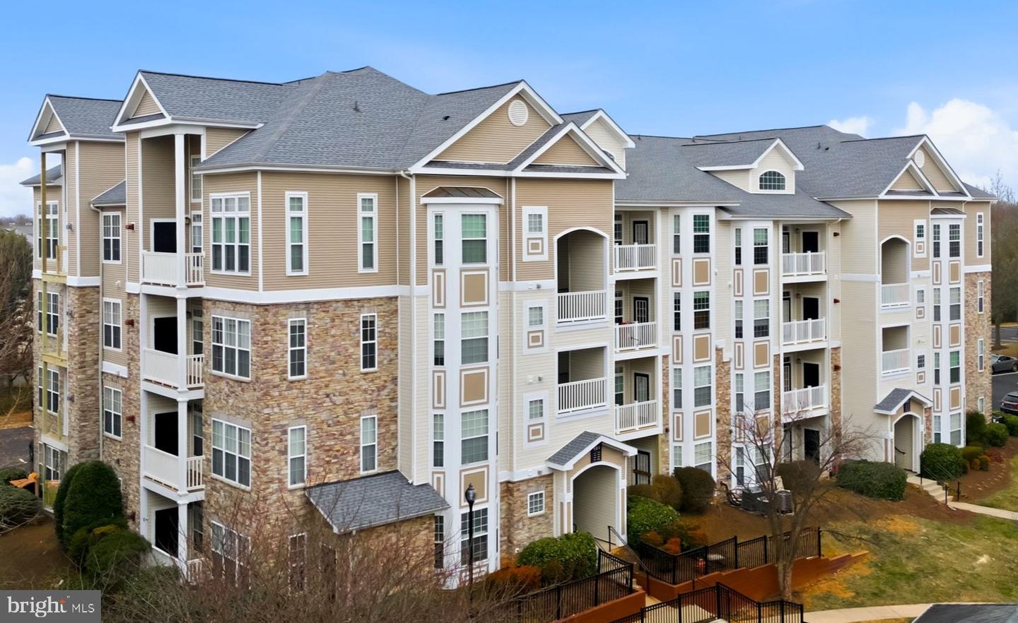 501 Sunset View Terrace SE #407, Leesburg