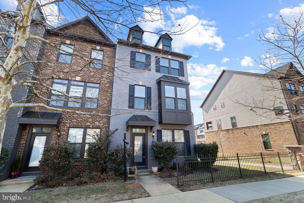 43377 Southland Street, Ashburn