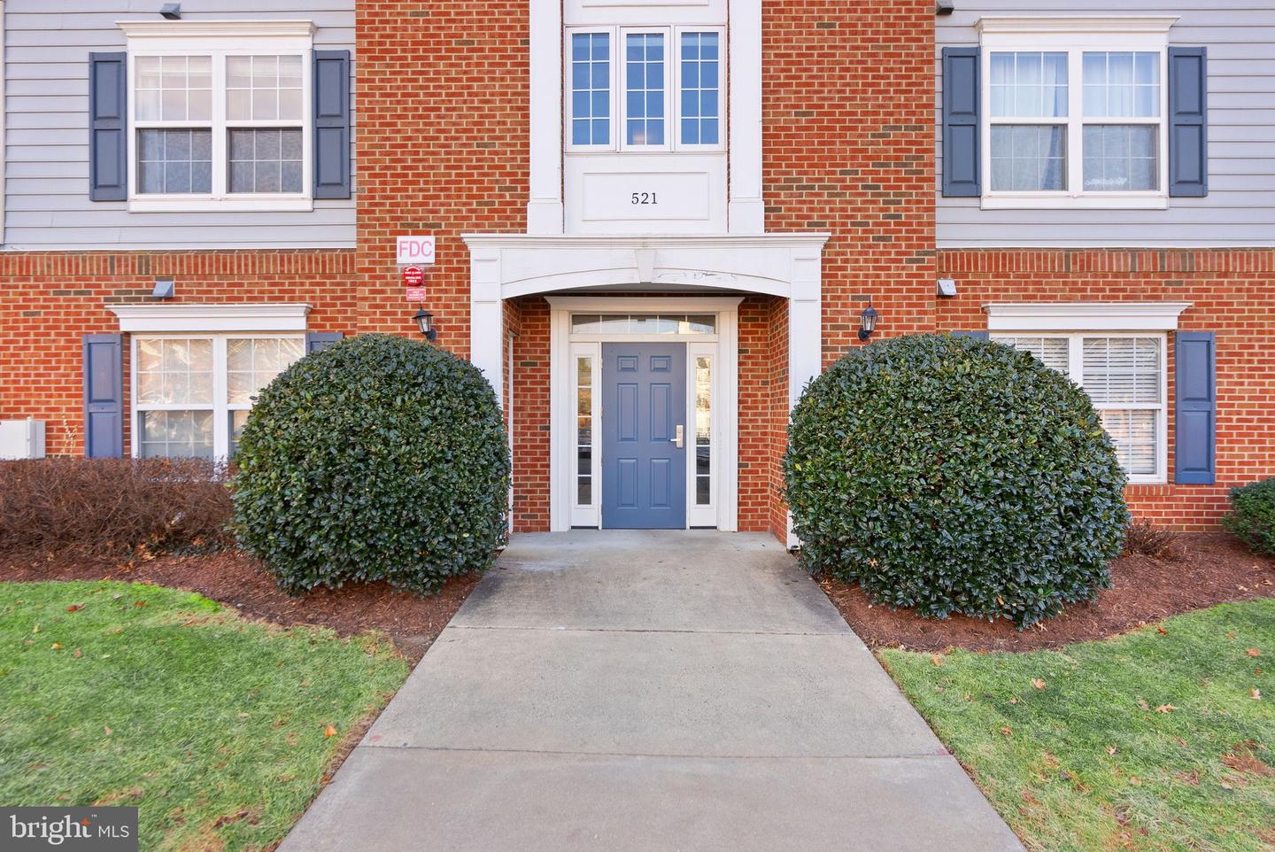 521 Constellation Square SE #E, Leesburg