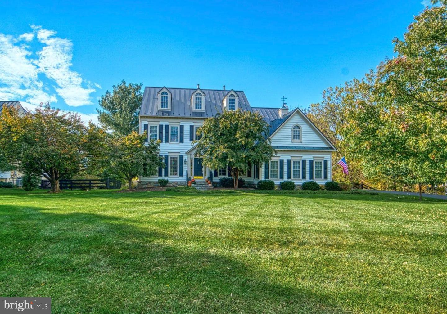 19075 Foxgreen Circle, Leesburg