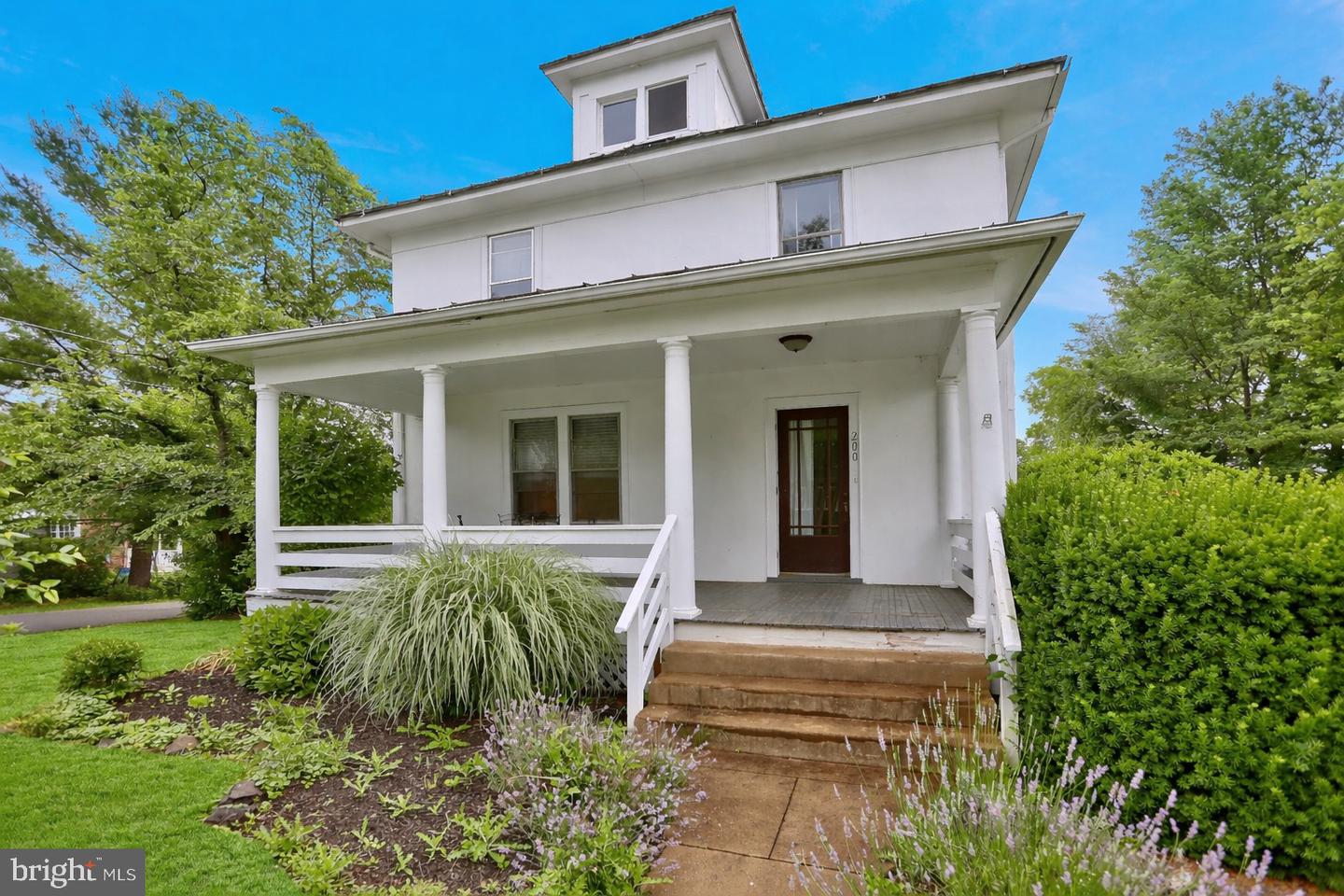 200 S Orchard Drive, Purcellville