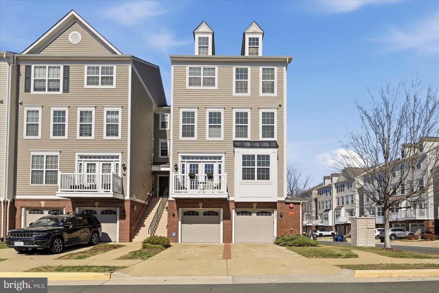 45655 Winding Branch Terrace, Sterling