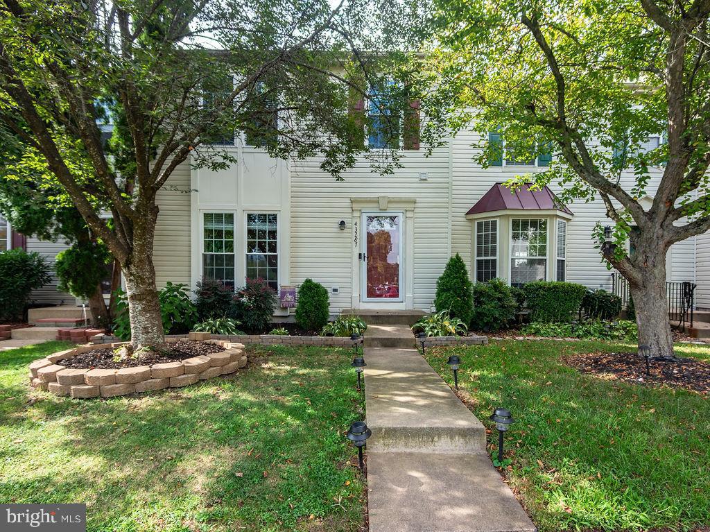 43287 Chokeberry Square, Ashburn