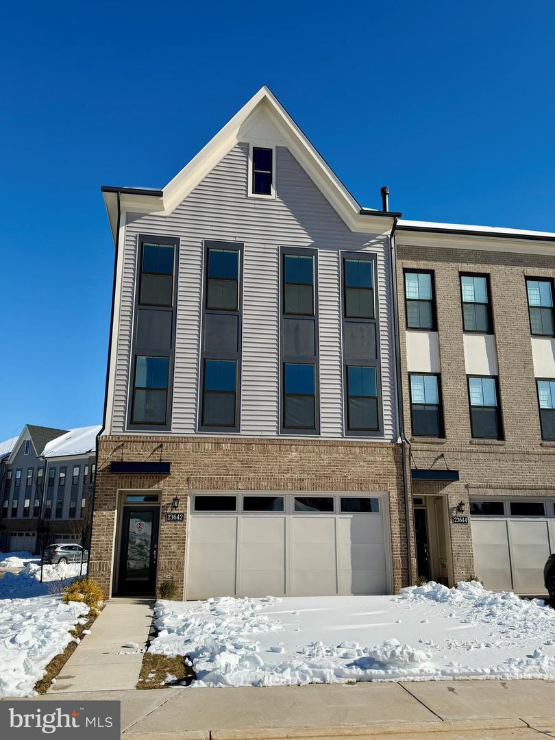 23642 Winterday Drive, Ashburn