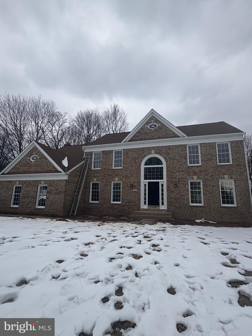 17584 Wadell Court, Hamilton