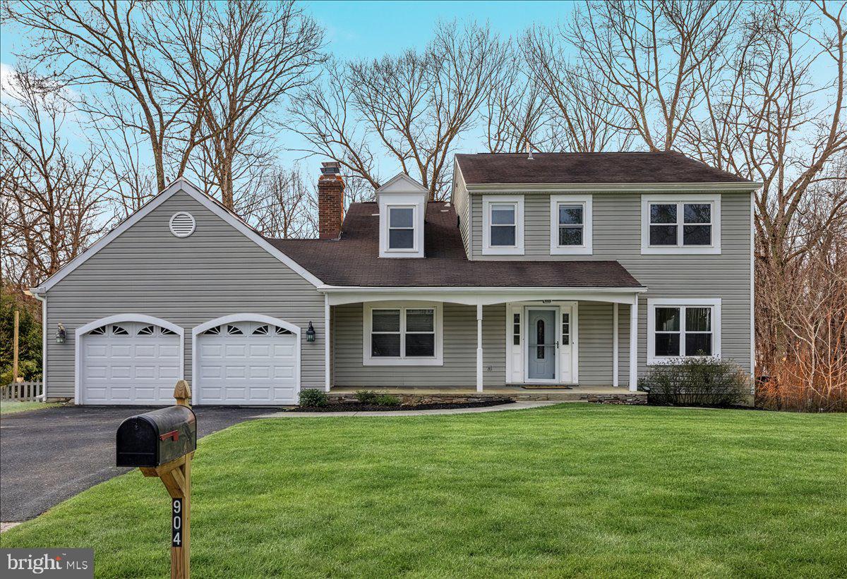 904 Old River Way Court, Sterling