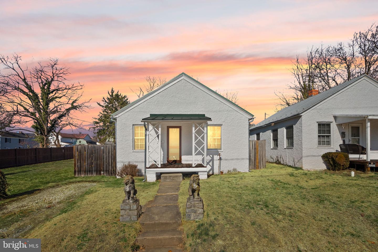 224 South Street SE, Leesburg