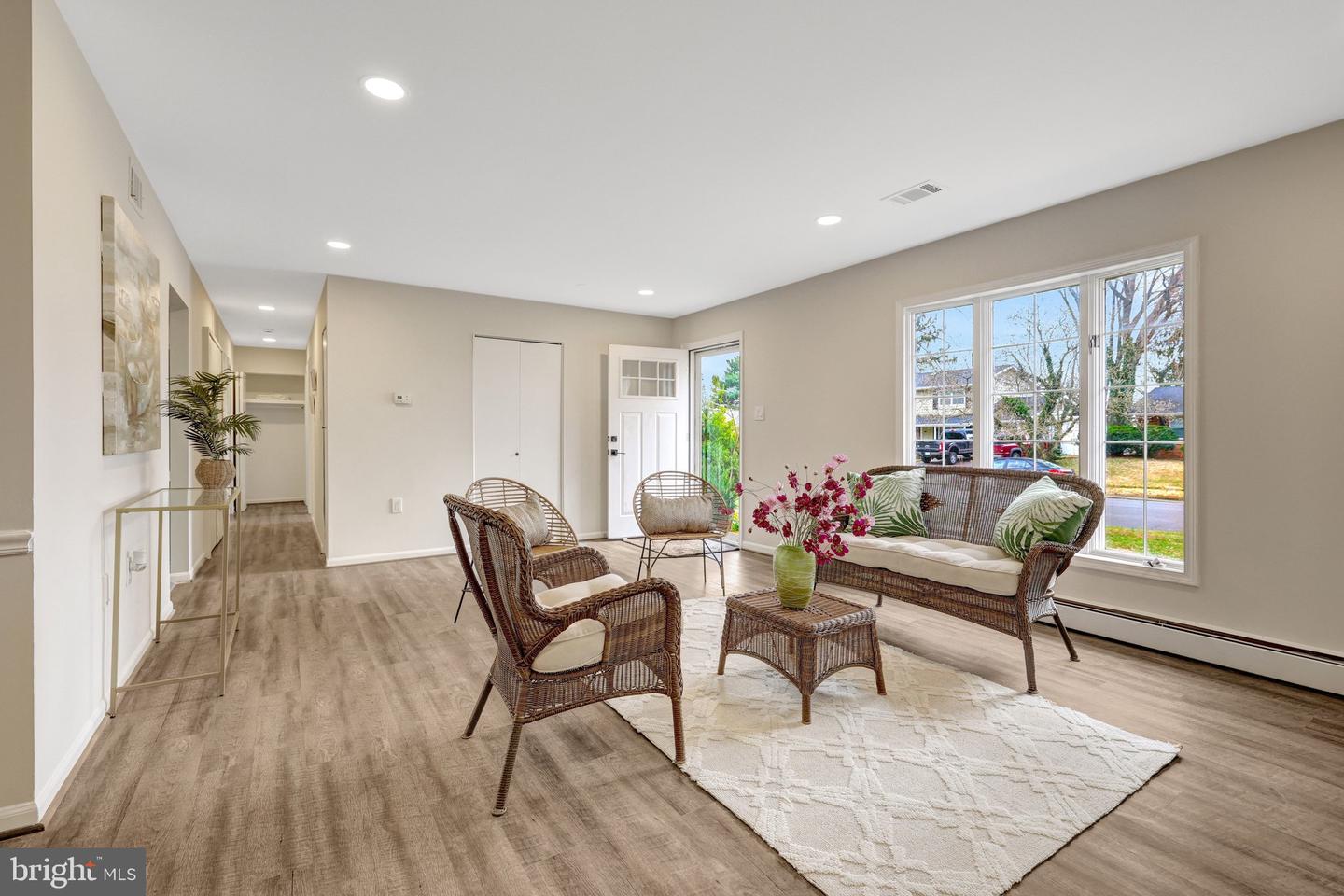 104 W Amhurst Place, Sterling