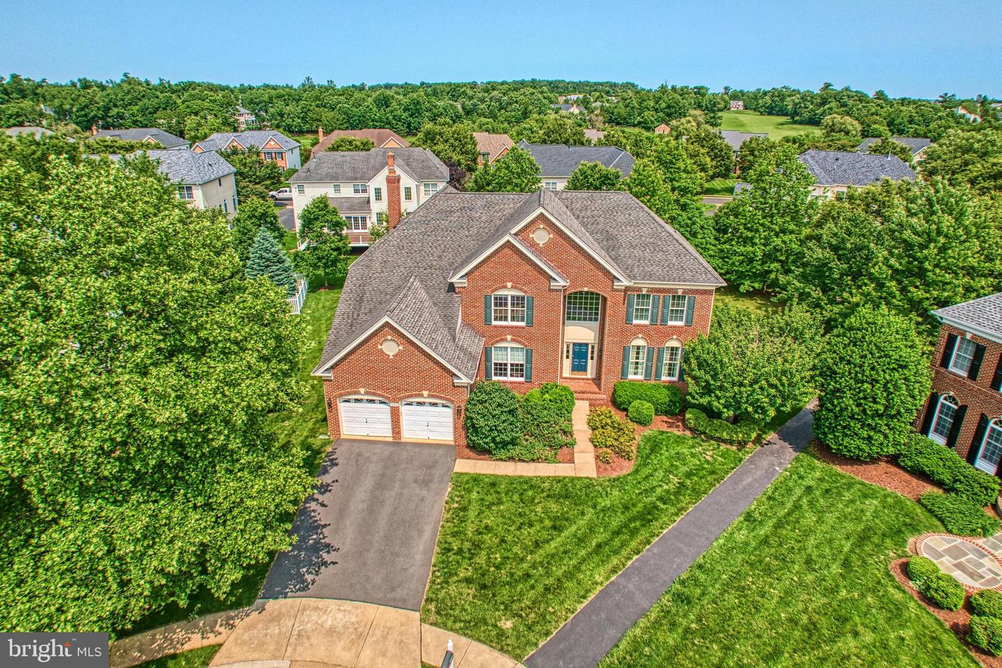 20258 Kentucky Oaks Court, Ashburn