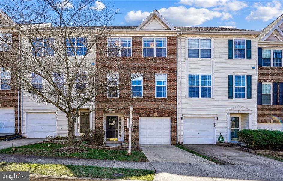45558 Lakemont Square, Sterling