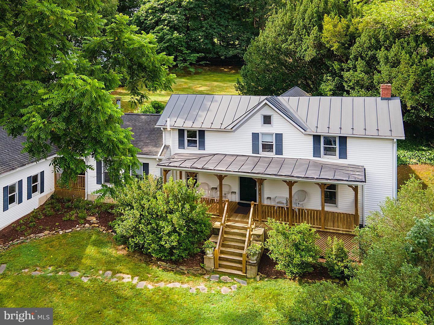 35739 Hayman Lane, Round Hill