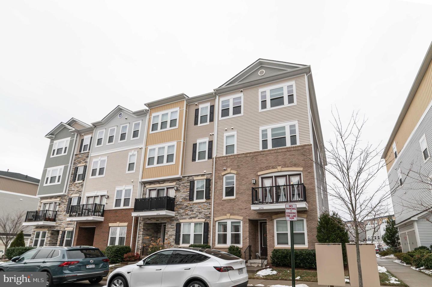 24558 Rosebay Terrace, Aldie
