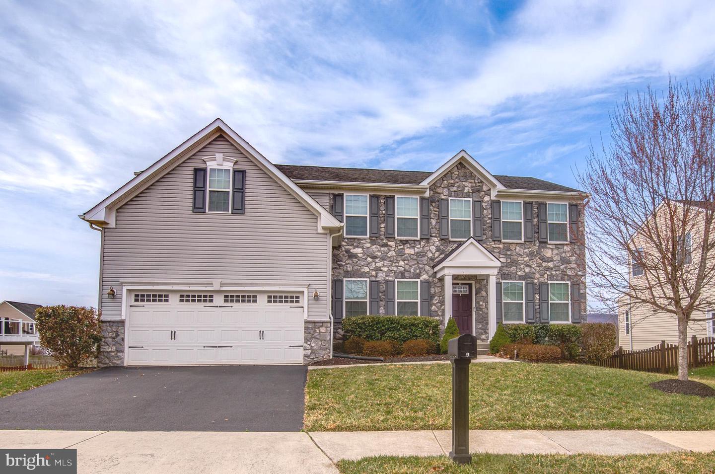 9 Fox Meadow Drive, Lovettsville