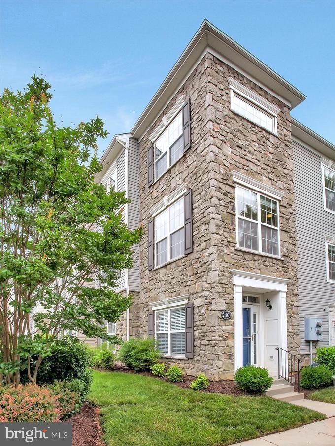 21847 Kelsey Sq # 21847