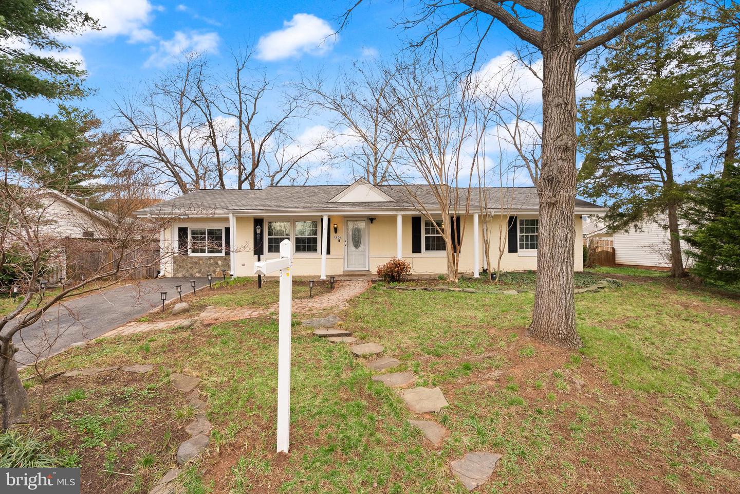 1301 N Amelia Street, Sterling