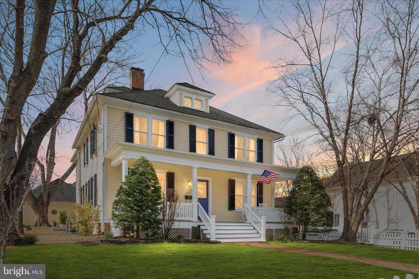 407 S King Street, Leesburg