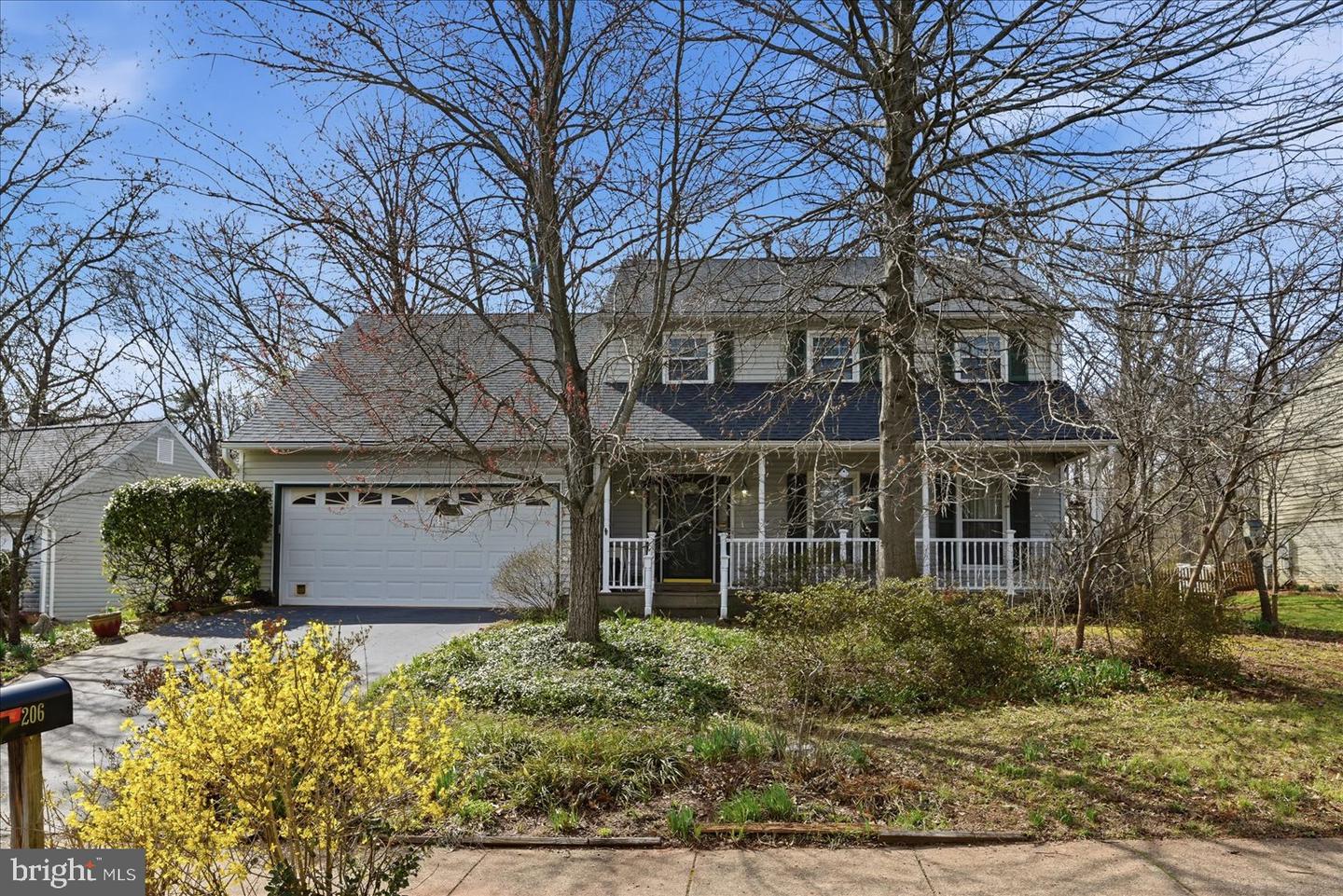 206 Cardinal Glen Circle, Sterling