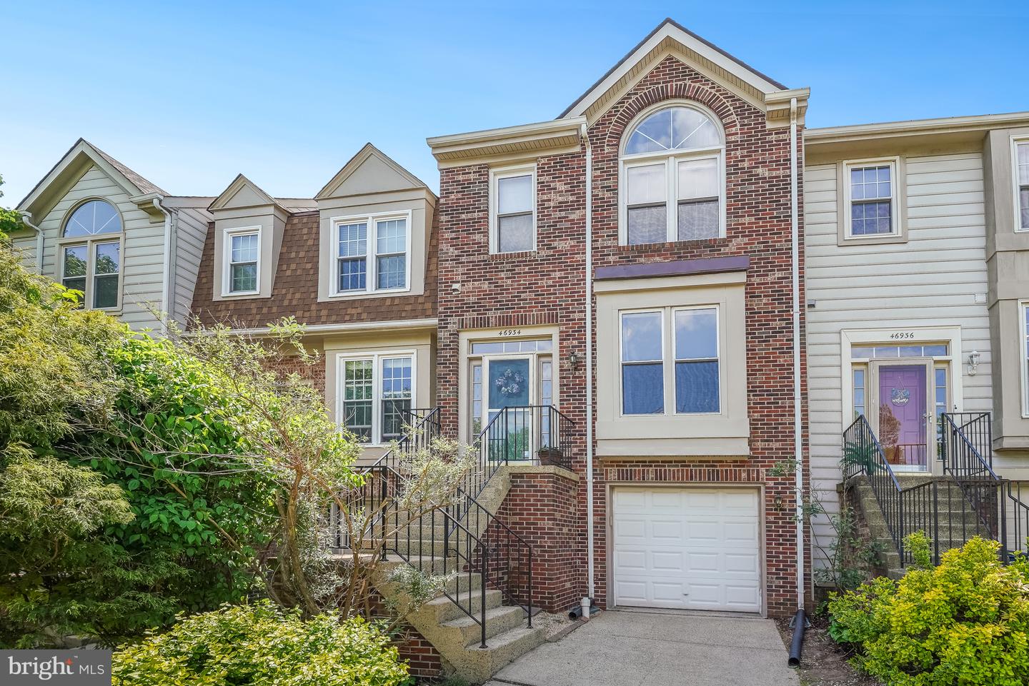 46934 Trumpet Circle, Sterling